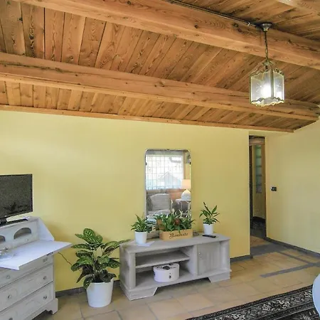 Casa Delle Camelie * Massa (Tuscany)