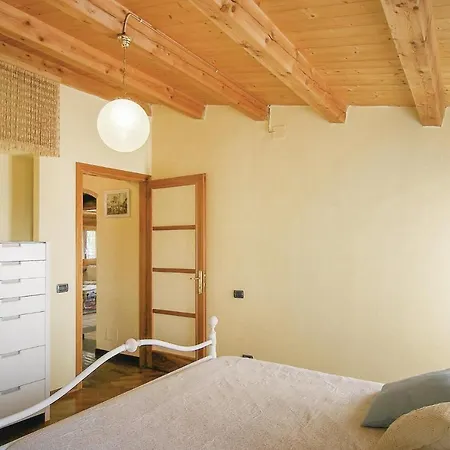 Casa Delle Camelie Massa (Tuscany)